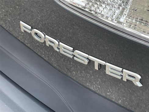 Certified 2023 Subaru Forester Premium AWD/4WD image 10