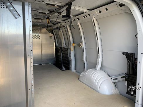 Used 2025 Chevrolet Express 2500 Extended w/ Communications Package image 12