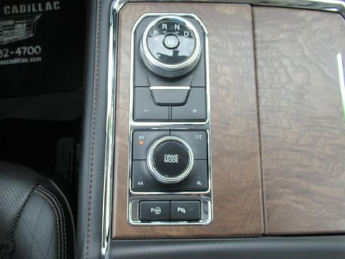 Used 2019 Ford Expedition Platinum AWD/4WD image 26