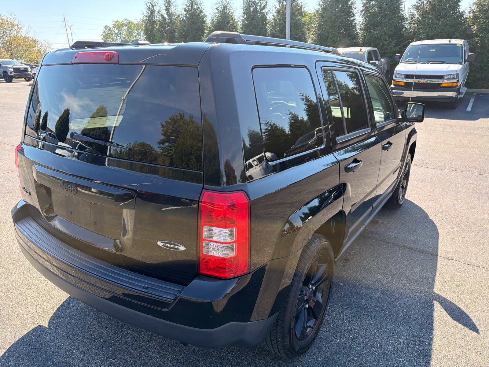 Used 2015 Jeep Patriot Sport w/ Power Value Group AWD/4WD image 5