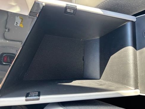 Certified 2025 Hyundai Elantra Limited image 24