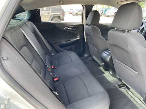Used 2021 Chevrolet Malibu LS image 26