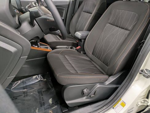 Used 2021 Ford EcoSport SE w/ SE Convenience Package image 10
