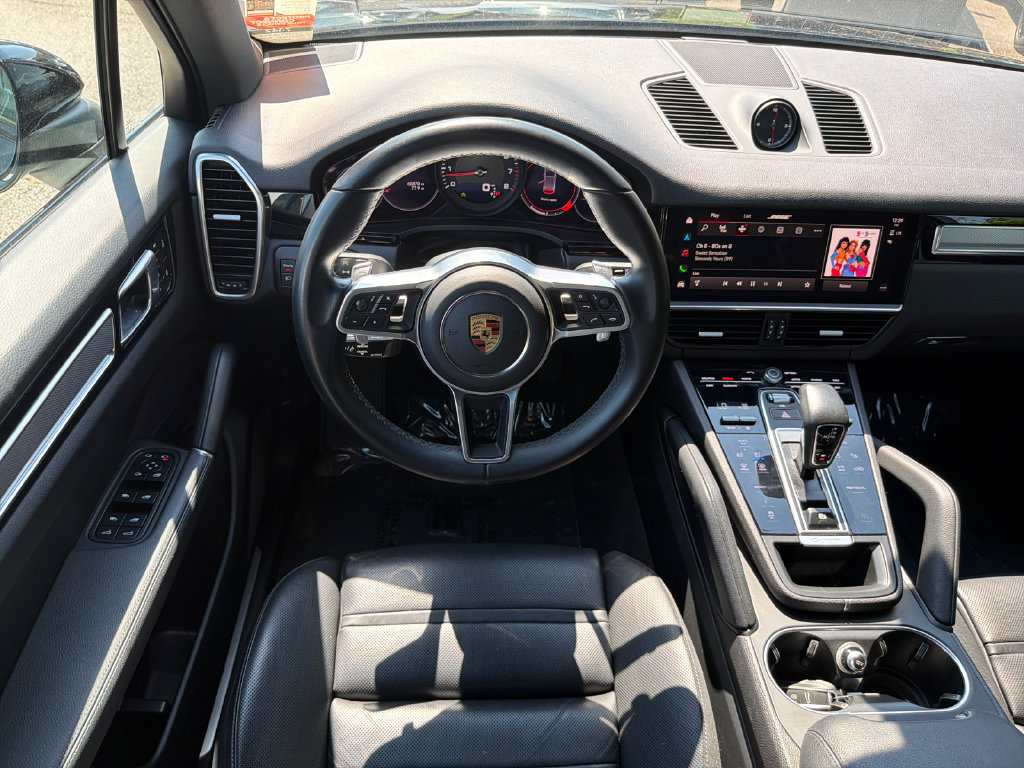 Used 2022 Porsche Cayenne Platinum Edition w/ Premium Package Plus AWD/4WD image 23