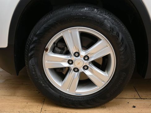 Used 2022 Chevrolet Trax LT w/ LT Convenience Package AWD/4WD image 14