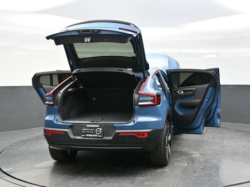 Used 2023 Volvo C40 P8 Recharge Ultimate AWD/4WD image 43