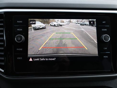 Certified 2023 Volkswagen Atlas Cross Sport SE w/ Black Wheel Package image 21