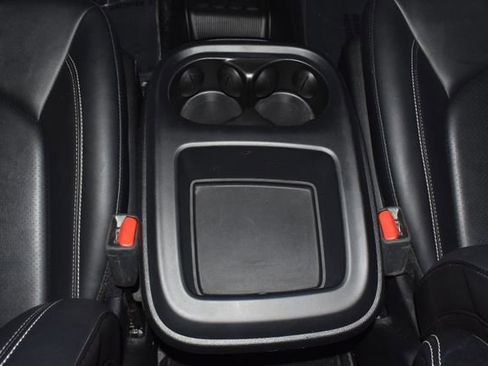 Certified 2025 Chrysler Pacifica Select image 21