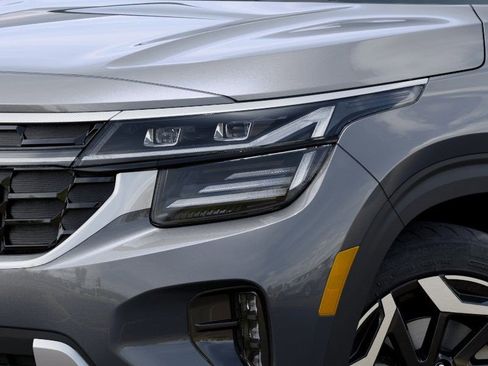 New 2026 Kia Seltos SX w/ SX Sunroof Package image 10