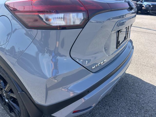 Used 2022 Nissan Kicks SR FWD image 10