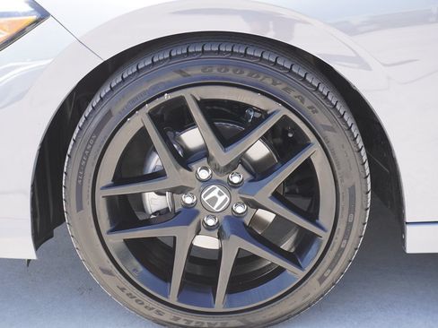 Used 2026 Honda Civic Sport image 4