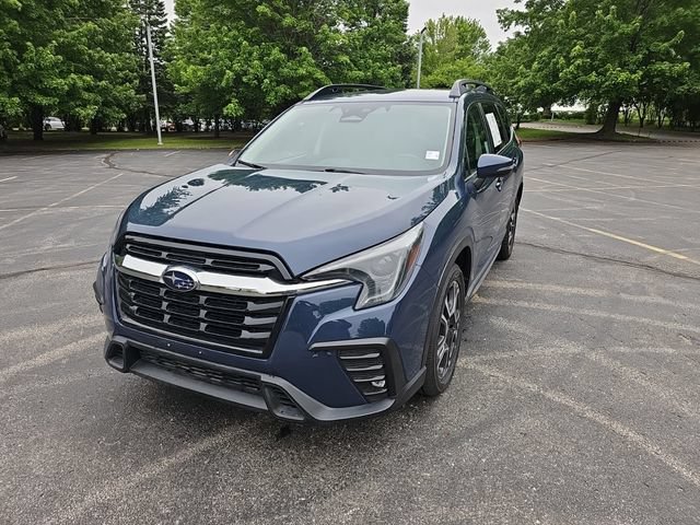 Used 2023 Subaru Ascent Limited AWD/4WD image 2