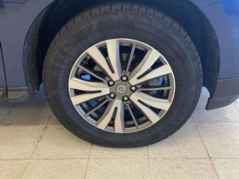 Used 2020 Nissan Pathfinder SL FWD image 34