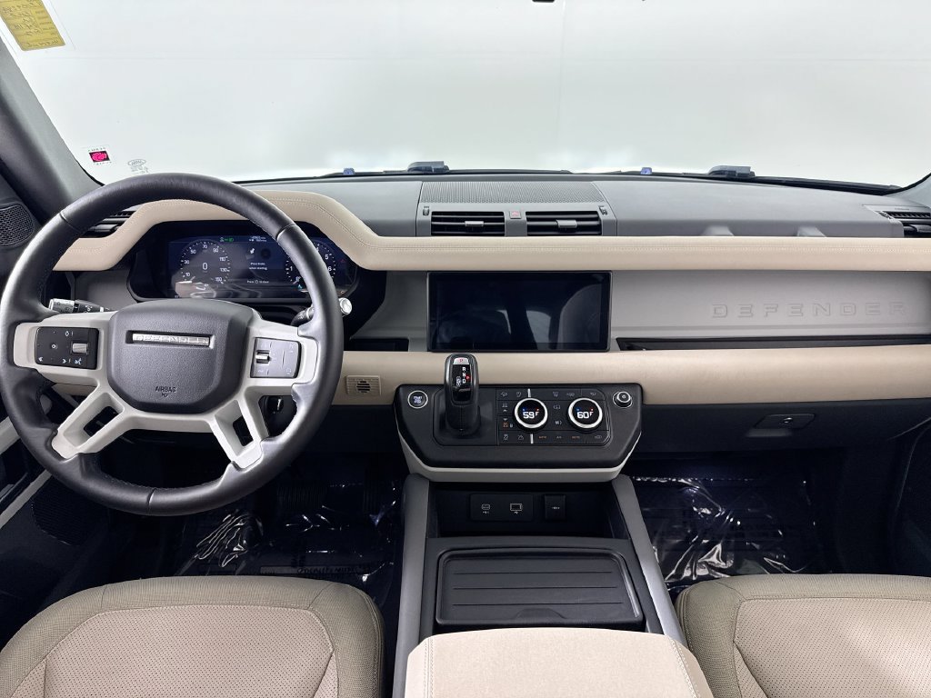Used 2020 Land Rover Defender 110 First Edition AWD/4WD image 19