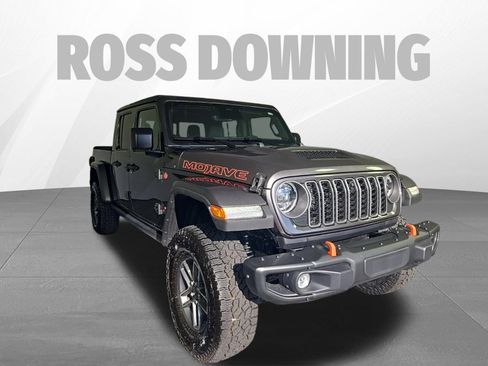 Used 2026 Jeep Gladiator Mojave AWD/4WD image 3