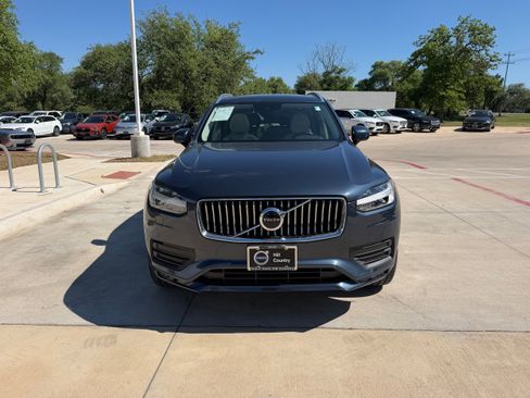 Used 2021 Volvo XC90 T5 Momentum w/ Climate Package FWD image 8