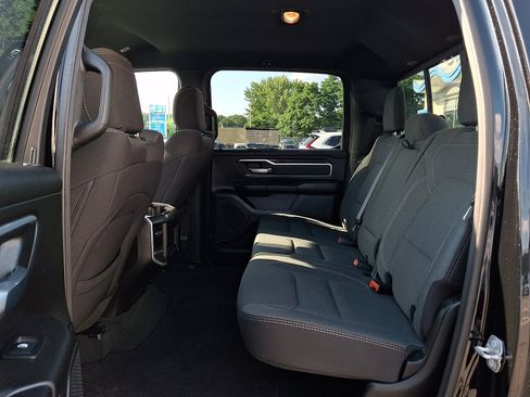 Used 2023 RAM 1500 Big Horn AWD/4WD image 10