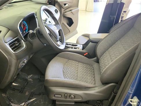 Used 2024 Chevrolet Equinox LT FWD image 15