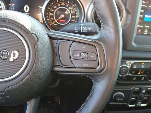 Used 2021 Jeep Gladiator Sport image 22
