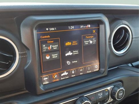 Used 2022 Jeep Gladiator Overland w/ Popular Equipment Package image 24