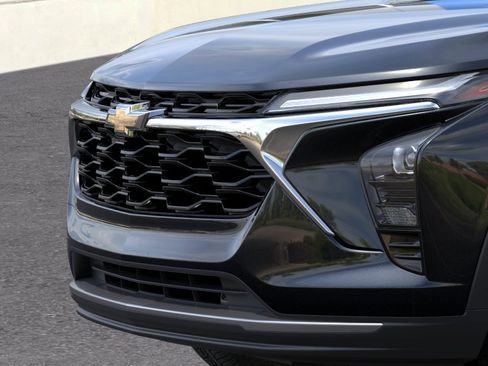 New 2026 Chevrolet Trax LT w/ Driver Confidence Package FWD image 13