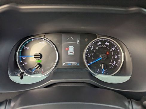 Used 2021 Toyota RAV4 LE image 13