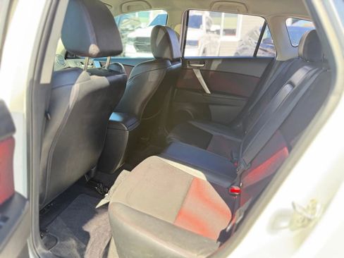 Used 2012 MAZDA MAZDA3 Touring w/ Mazdaspeed Tech Pkg FWD image 10