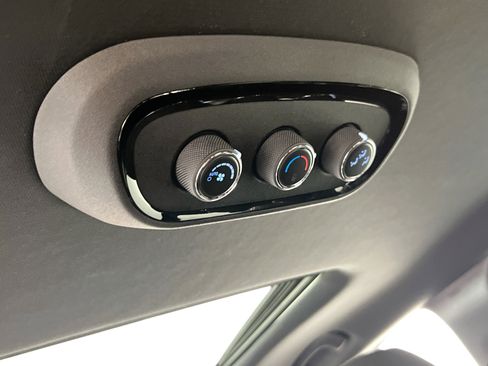 Used 2022 Dodge Durango SXT w/ Blacktop Package image 24