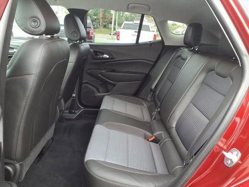 Used 2024 Chevrolet Trax LT w/ Driver Confidence Package image 10