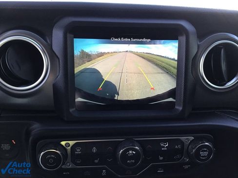 Used 2022 Jeep Wrangler Unlimited Rubicon 4xe w/ Cold Weather Group image 41