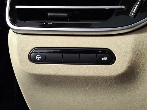 Certified 2025 INFINITI QX60 Luxe w/ Cargo Package image 26