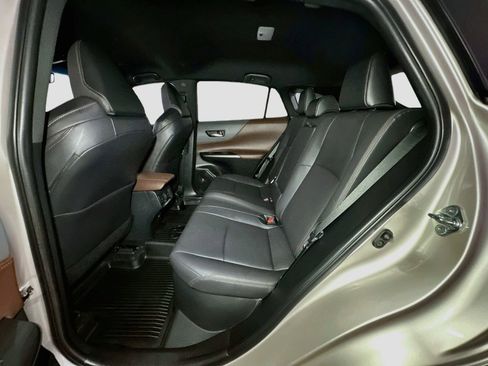 Used 2023 Toyota Venza XLE AWD/4WD image 22