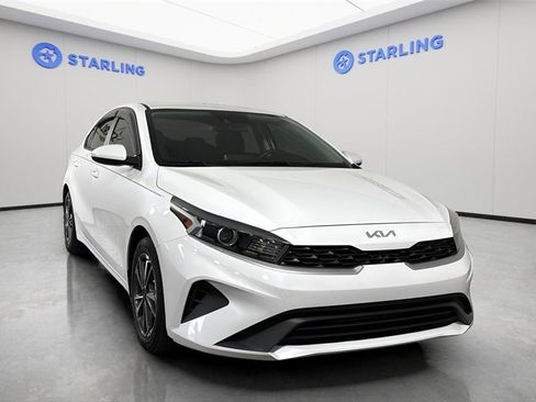 Used 2023 Kia Forte LXS image 14