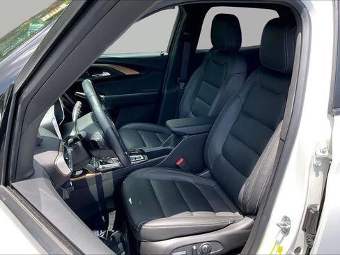 Used 2023 Chevrolet TrailBlazer ACTIV w/ Sun and Liftgate Package AWD/4WD image 24