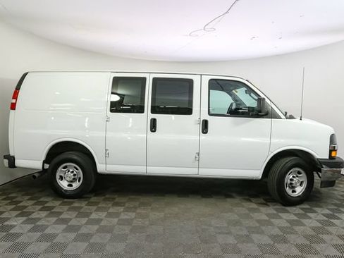 Used 2024 Chevrolet Express 2500 w/ Driver Convenience Package RWD image 12
