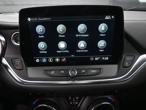 Used 2025 Chevrolet Blazer LT FWD image 6