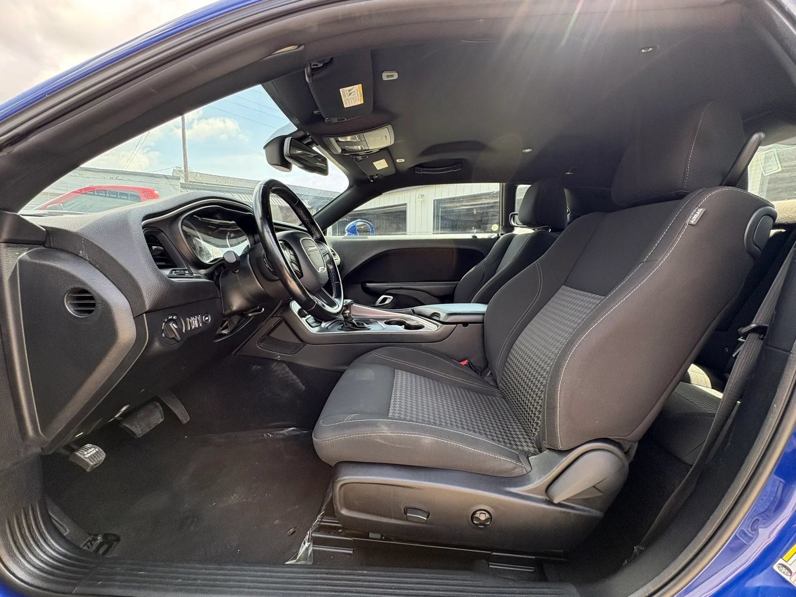 Used 2021 Dodge Challenger SXT RWD image 8