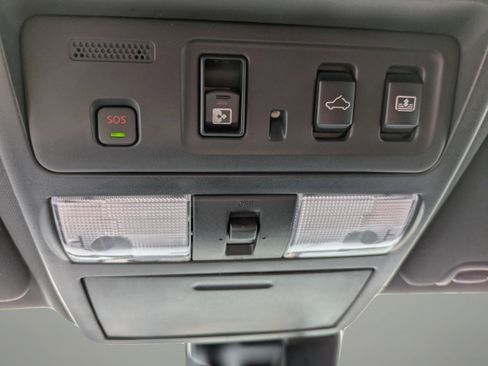 Used 2021 Nissan Titan PRO-4X w/ Pro-4x Convenience Package AWD/4WD image 29