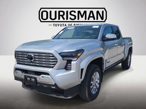 Used 2025 Toyota Tacoma Limited AWD/4WD image 3