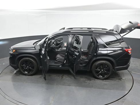 Used 2023 Honda Pilot Elite image 52