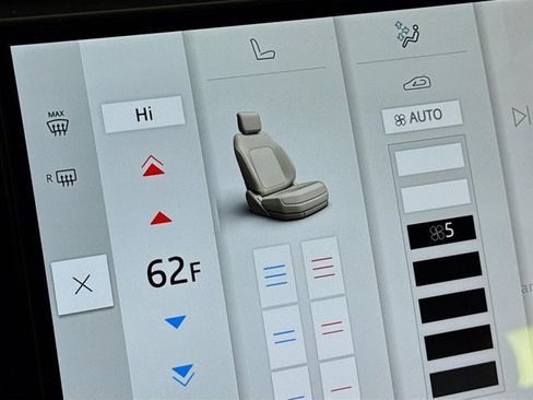 Used 2025 Land Rover Range Rover Velar S image 23