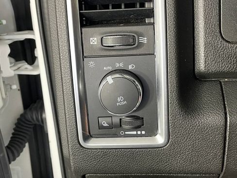 Used 2022 RAM 1500 Warlock AWD/4WD image 10