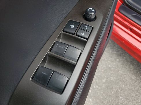 Used 2024 Toyota Camry SE image 18