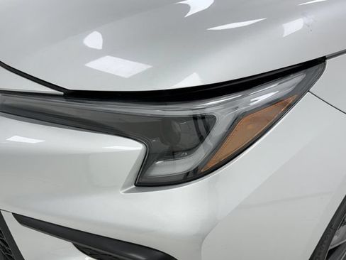 Used 2023 Toyota Corolla SE FWD image 6