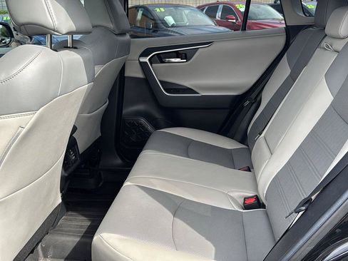 Used 2021 Toyota RAV4 Limited FWD image 24