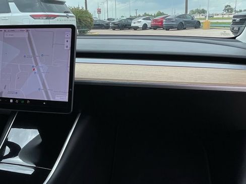 Used 2018 Tesla Model 3 Long Range AWD/4WD image 32