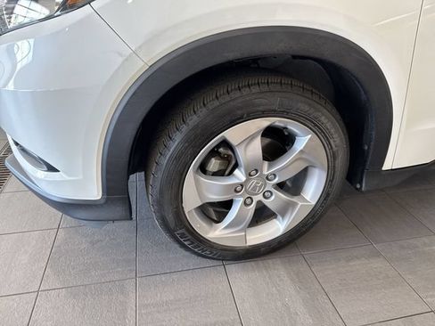 Used 2016 Honda HR-V EX image 8