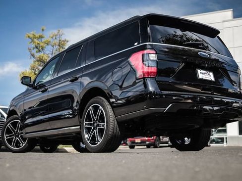 Used 2019 Ford Expedition Max Limited w/ Equipment Group 303A AWD/4WD image 2