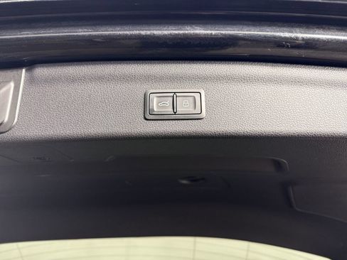 Used 2024 Audi Q3 2.0T Premium Plus w/ Premium Plus Package image 35