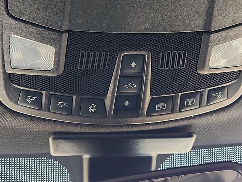 Used 2017 Ford F150 Raptor w/ Equipment Group 802A Luxury image 21